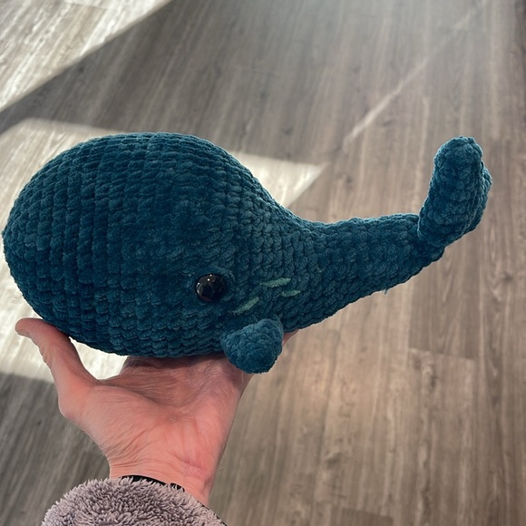 Plush Handcrafted Blue Whale Figure Toy 🐳 Amigurui Crochet Figure - Picture 9 of 9